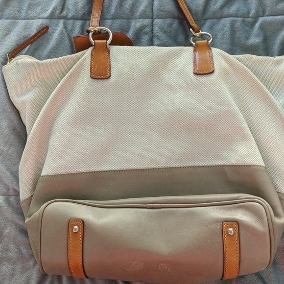 Genuine Dooney & Burke Tote - Picture 3 of 15